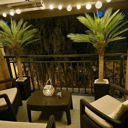 25 Luxury Apartament Bucharest Exterior photo
